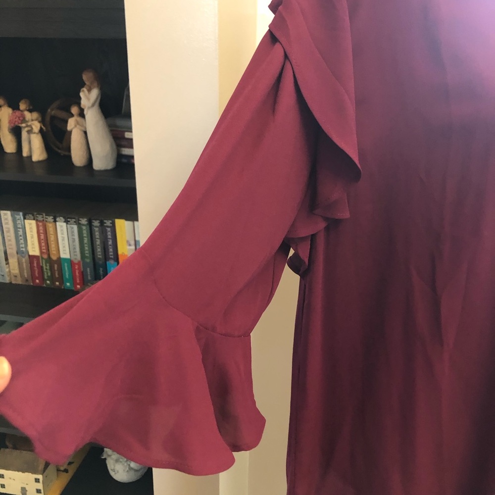 NWT Loft blouse- size medium. - Picture 2 of 3